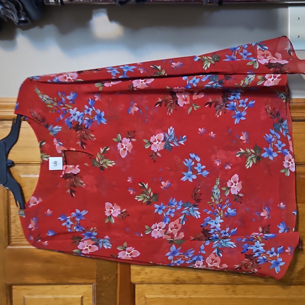 CAbi Red Floral Blouse - Picture 4 of 12